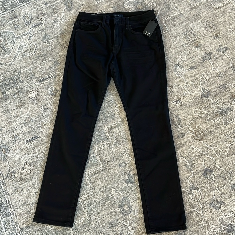 NWT Joe’s jeans Kinetic Slim Fit. Size 32 black.